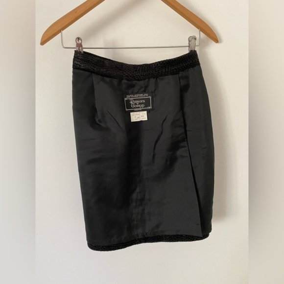 Vintage black leather high waisted snake print skirt - Picture 9 of 12